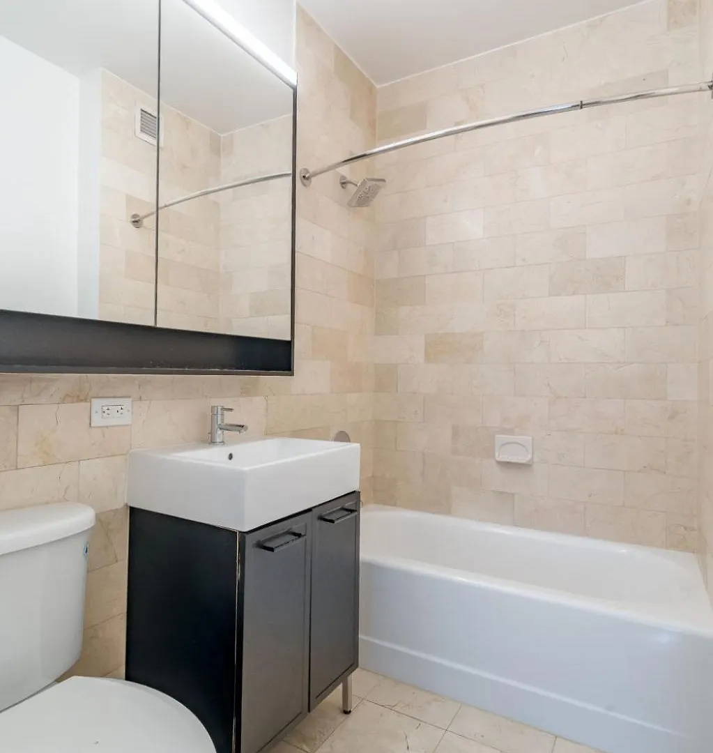 Stunning 2Bedroom 1Bath Apartment In The Fidi New York