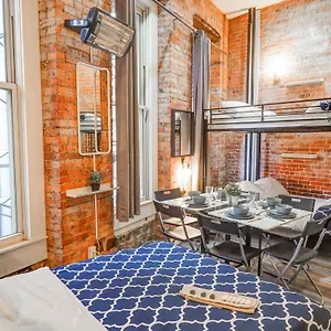 Empire Broadway Retreats Apartment