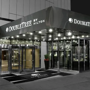 4* מלון Doubletree By Hilton Metropolitan