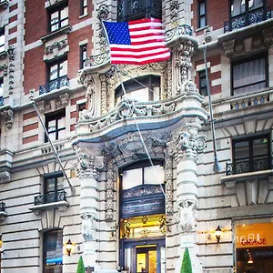 3* מלון The At Fifth Avenue